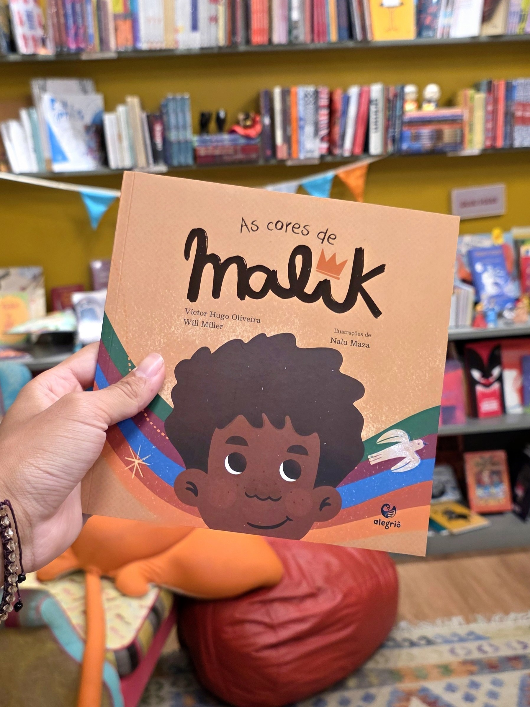 Livro As Cores de Malik